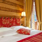 Hotel Lo Scoiattolo 4*