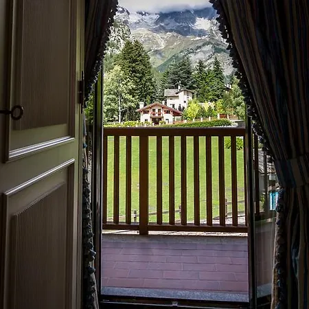 Lo Scoiattolo Hotel