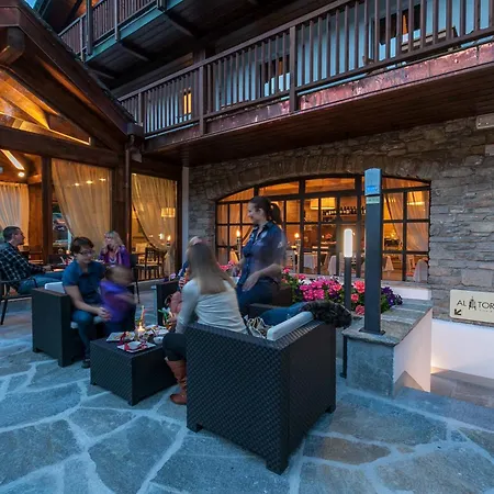 Hotel Lo Scoiattolo Courmayeur