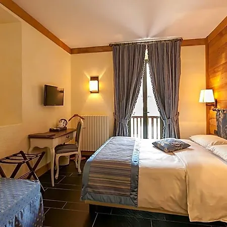 Hotel Lo Scoiattolo Courmayeur