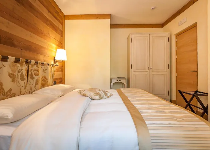 Ξενοδοχείο Lo Scoiattolo Κουρμαγιέρ